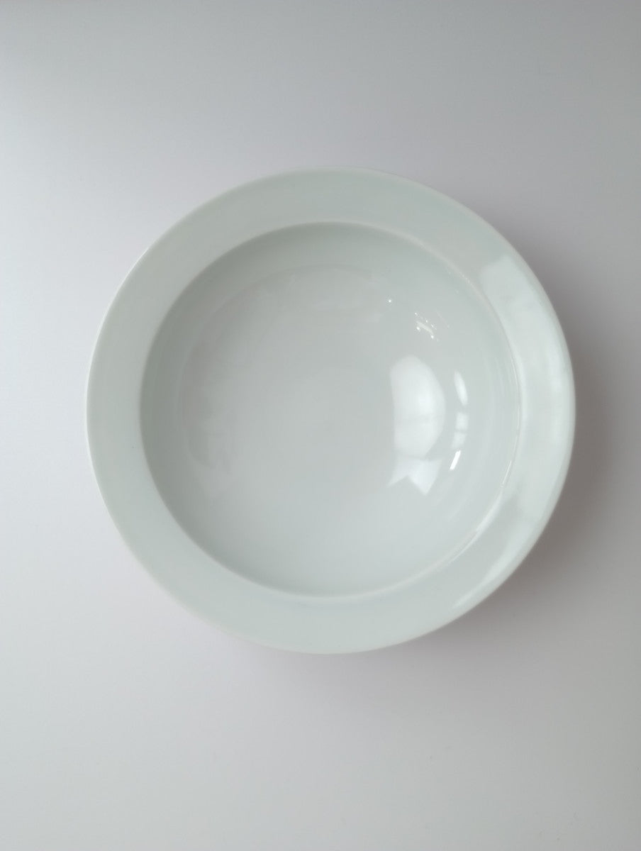 Lee gee jo イ・キジョ 李起助  Deep plate  皿 白 【中古】
