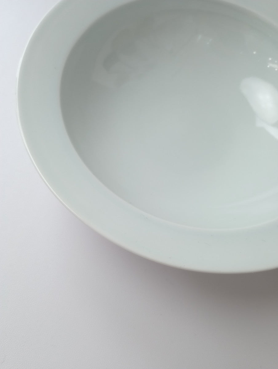 Lee gee jo イ・キジョ 李起助  Deep plate  皿 白 【中古】