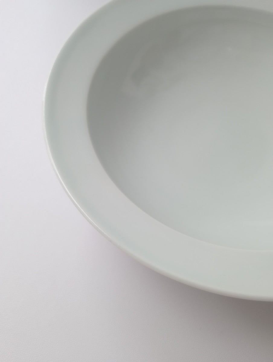 Lee gee jo イ・キジョ 李起助  Deep plate  皿 白 【中古】