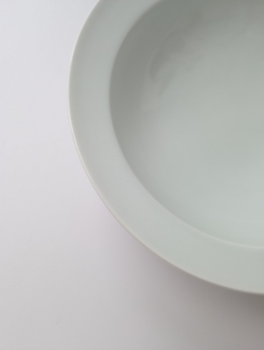 Lee gee jo イ・キジョ 李起助  Deep plate  皿 白 【中古】