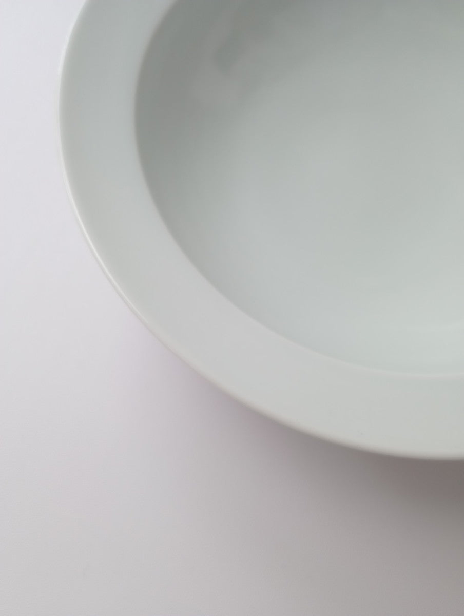 Lee gee jo イ・キジョ 李起助  Deep plate  皿 白 【中古】