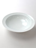 Lee gee jo イ・キジョ 李起助  Deep plate  皿 白 22 ｃｍ  【中古】