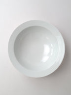 Lee gee jo イ・キジョ 李起助  Deep plate  皿 白 22 ｃｍ  【中古】