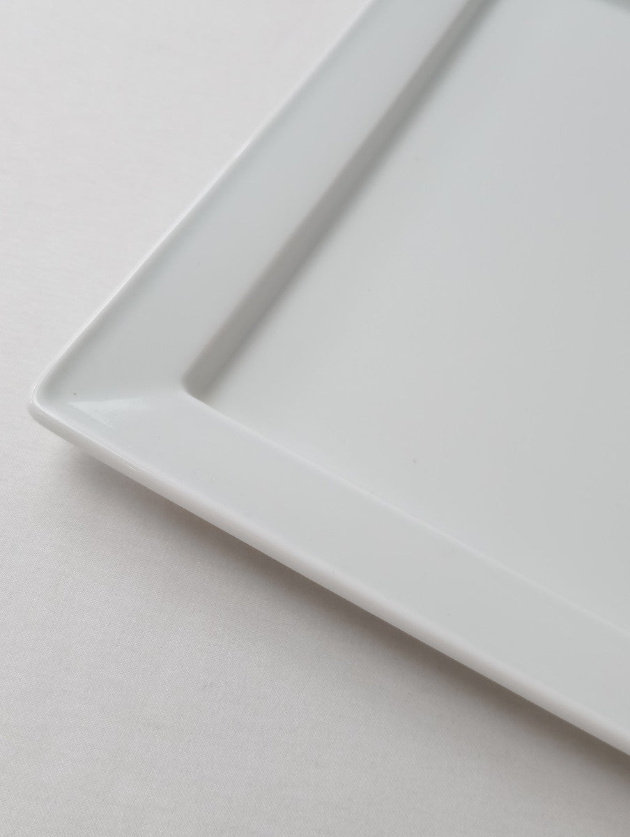 Lee gee jo  イ・キジョ 李起助  Square  plate スクエア プレート 皿 白 【中古】