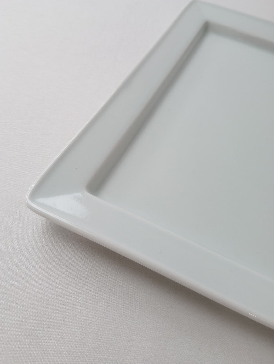 Lee gee jo  イ・キジョ 李起助  Square  plate スクエア プレート 皿 白 【中古】