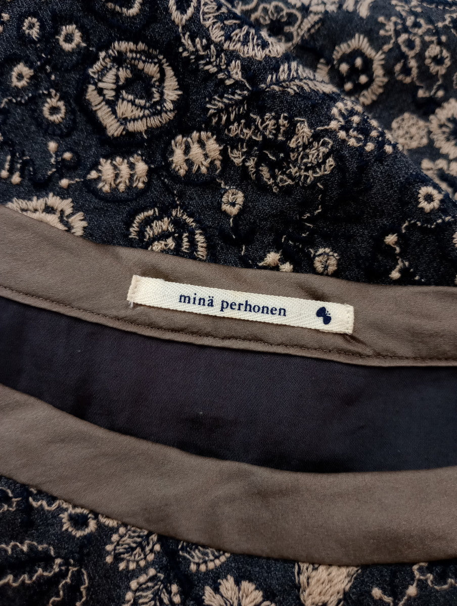 mina perhonen ミナペルホネン celebrate セレブレイト ウールシルクフローラルジャガード 半袖 ワンピース グレー 38【中古】