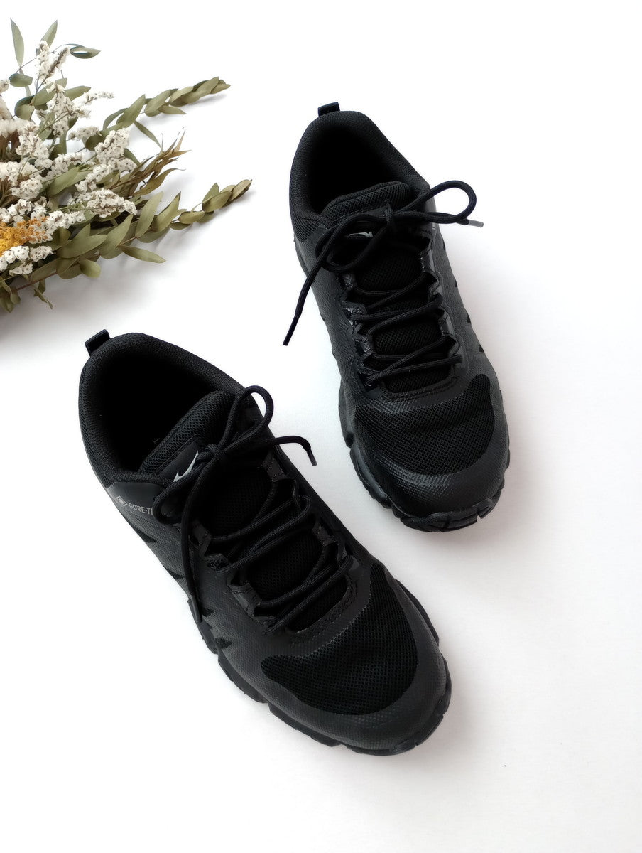 MARGARET HOWELL × MIZUNO マーガレットハウエル ミズノ WOMEN NEW MIZUNO HIKING SHOES ハイキングシューズ 靴 24  黒 ブラック【中古】