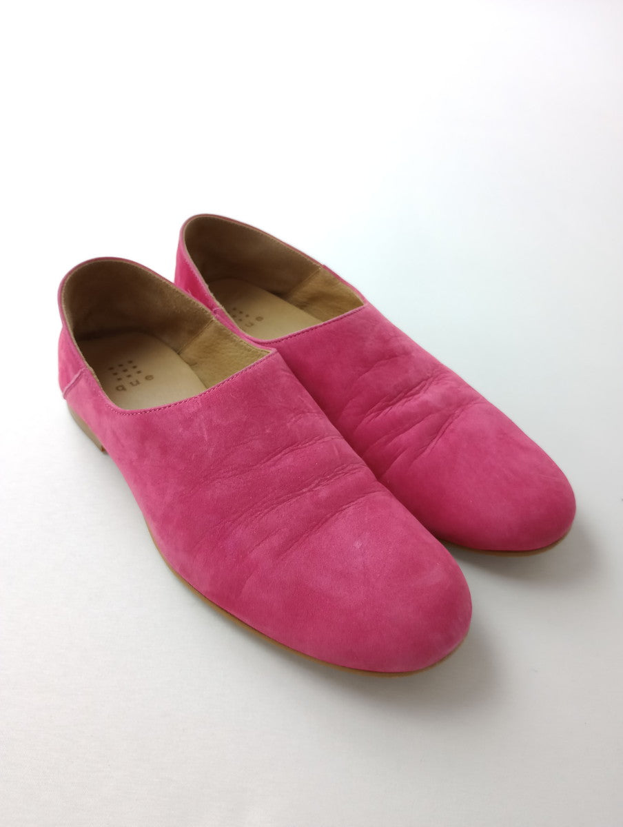 que shoes キューシューズ スエード レザーシューズ スリッポン ピンク M  【中古】