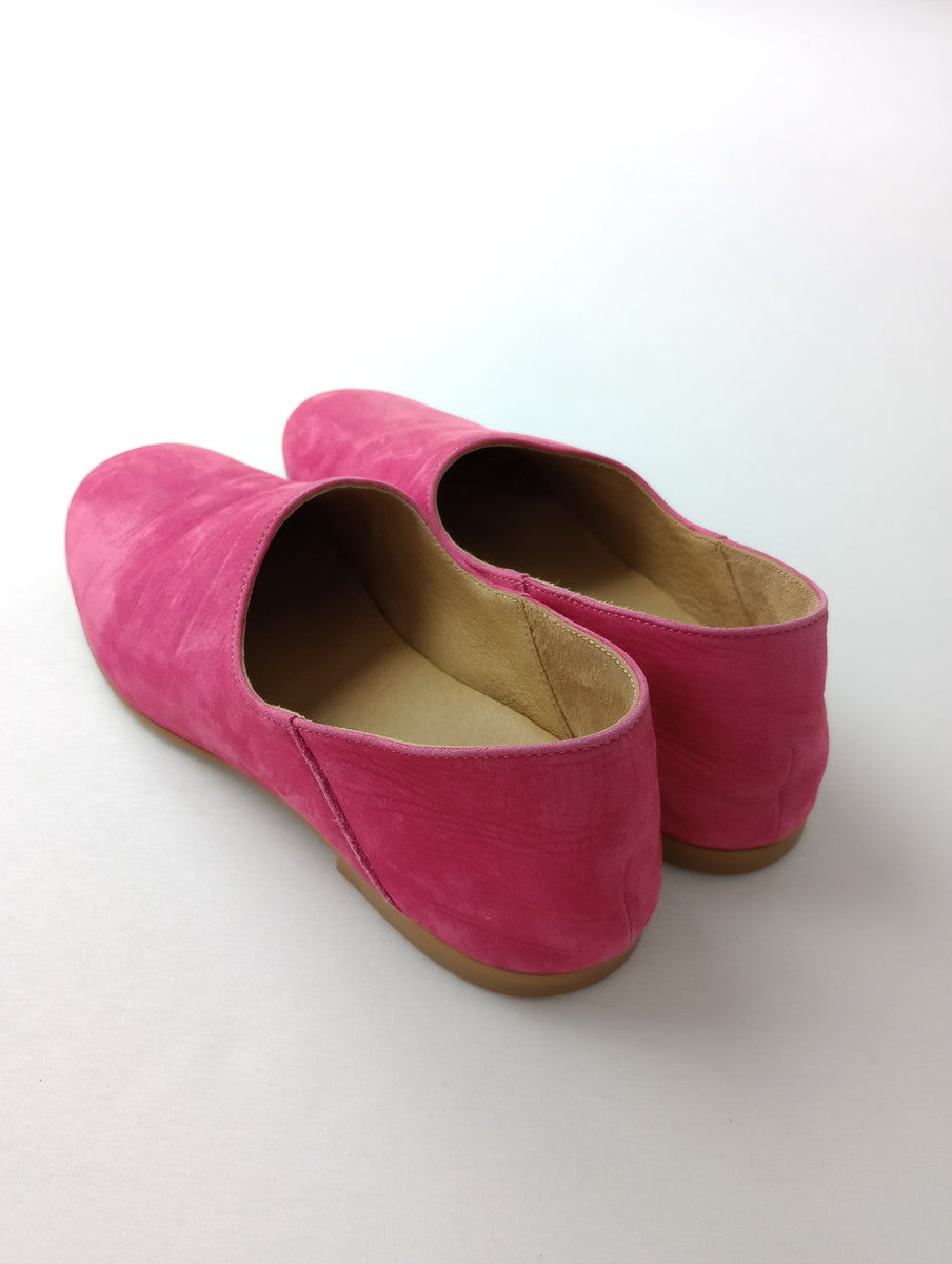 que shoes キューシューズ スエード レザーシューズ スリッポン ピンク M  【中古】