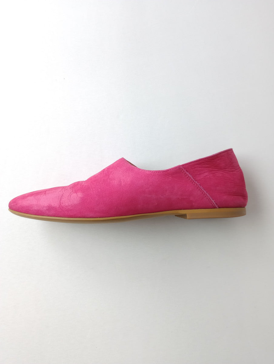 que shoes キューシューズ スエード レザーシューズ スリッポン ピンク M  【中古】