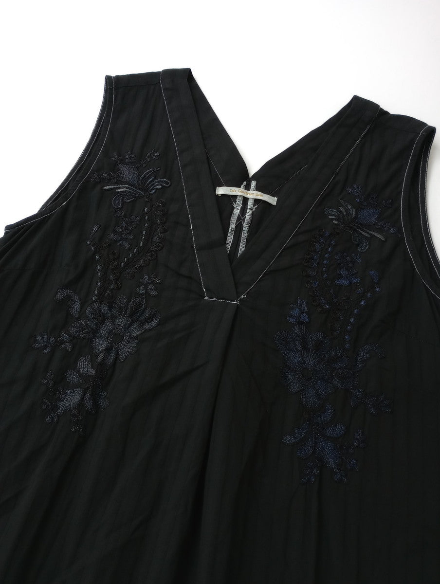 〈染〉encore   ne Quittez pas ヌキテパ  Poplin Stripe Sleeveless Dress  刺繍  ポプリン ストライプ ノースリーブ ドレス 黒 ブラック  【中古】